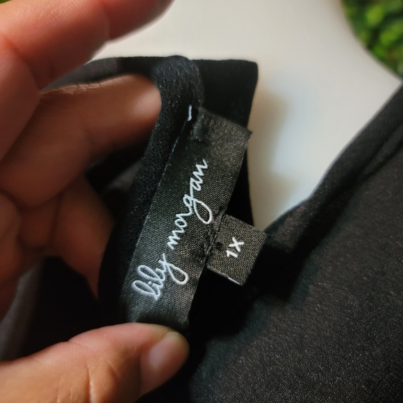 Black Lily Morgan 1X Top - Picture 4 of 4